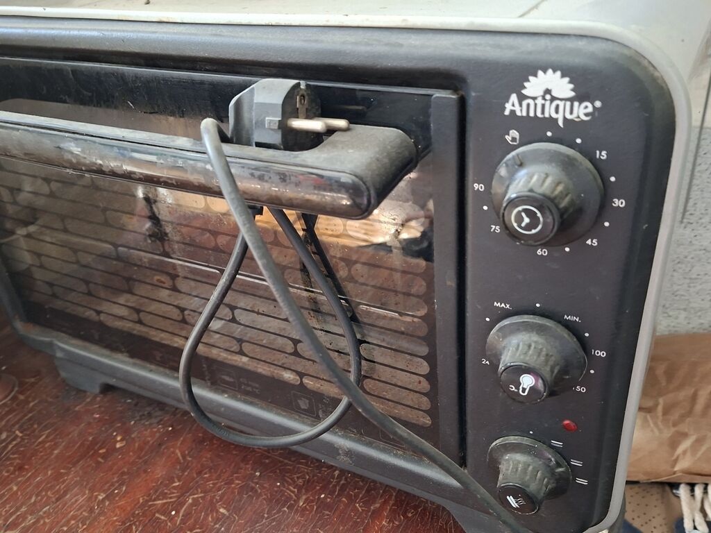 Antique markalı elektrik mini soba satilir. Isteyenler elaqe saxlasin — Masaüstü plitələr, Bakı (2)