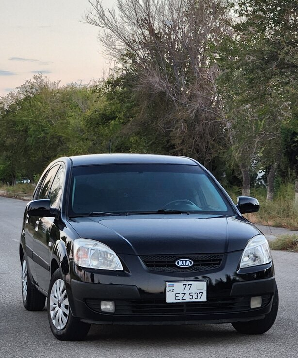 Kia Rio, 2009 il, 285000 km, 1.4 L 77-EZ-537 — Avtomobillər