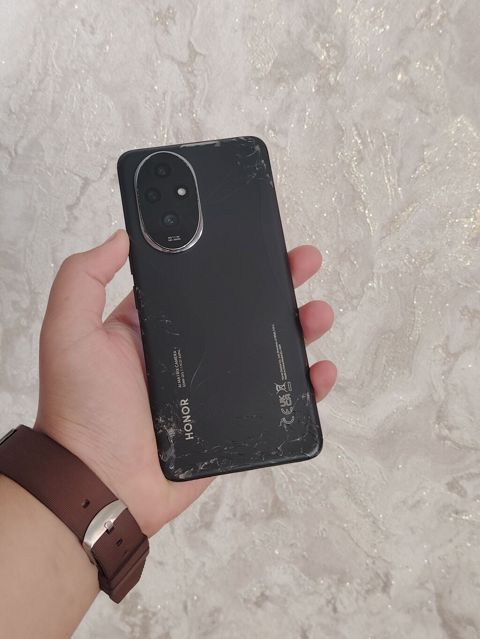 Honor 200 Pro, 256 GB, rəng - Qara, Zəmanət, Barmaq izi, Simsiz şarj — Bakı