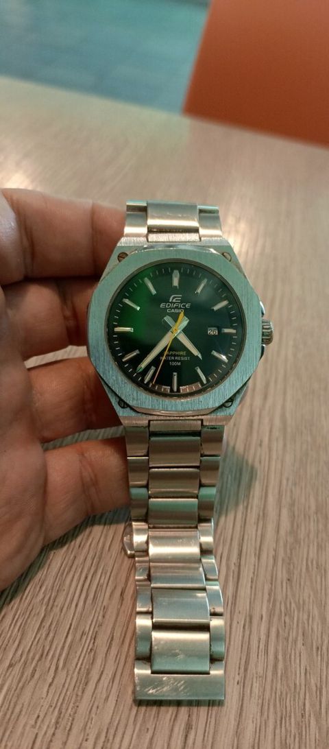 Casio EFR-S108D qol saatı — Bakı