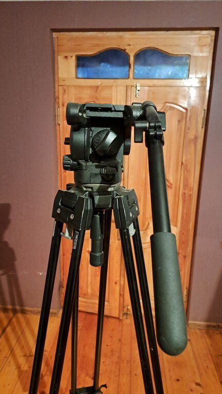 Ştativ "Manfrotto 526" — Foto və video texnikası, Gəncə (4)