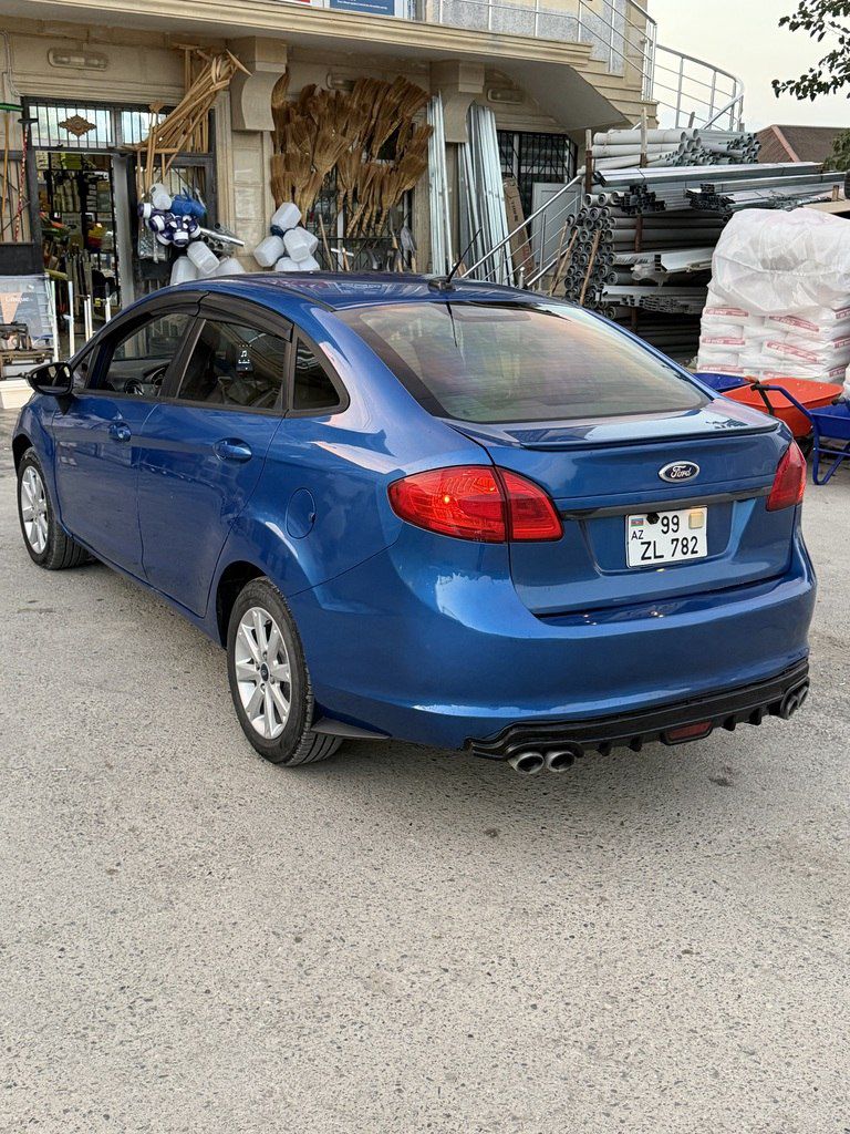 Ford Fiesta, 1.6 L, 2010 il, 300 000 km 99-ZL-782 — Avtomobillər, Bakı (4)