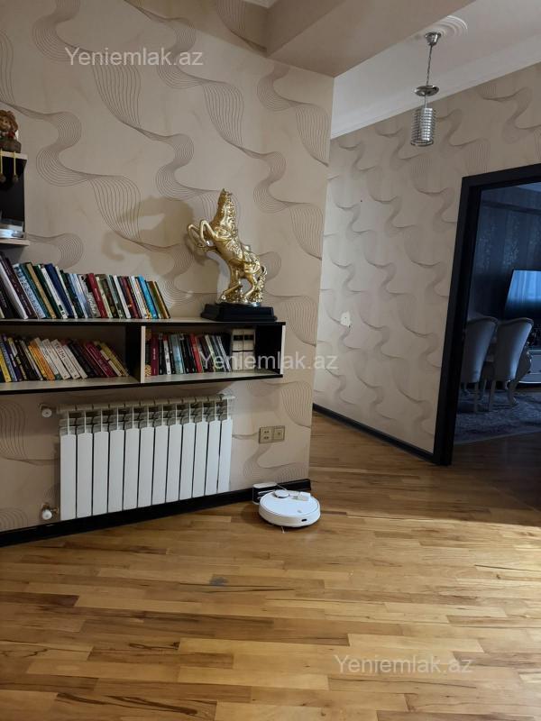 Satılır 3 otaqlı Bina evi menzil (Yeni tikili), 100 m², 8-ci mikrorayon — Mənzil, Sumqayıt (9)