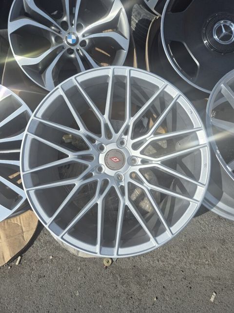 "BMW" diski R20 — Bakı