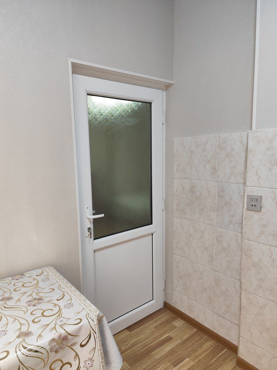 İcarəyə verilir 1 otaqlı köhnə tikili 40 m² — Mənzil, Bakı (10)