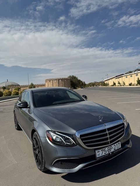 Mercedes E 300 4MATIC, 2.0 L, 2019 il, 143 000 km — Naxçıvan