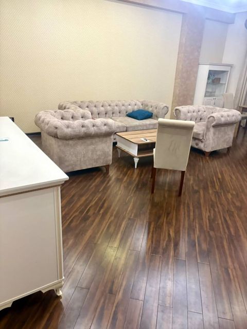 İcarəyə verilir 4 otaqlı yeni tikili 153 m² — Bakı