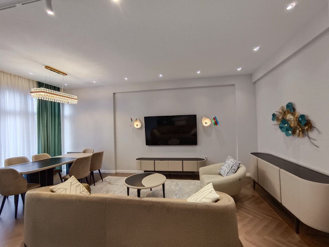 İcarəyə verilir 3 otaqlı yeni tikili 160 m² — Mənzil, Bakı (8)