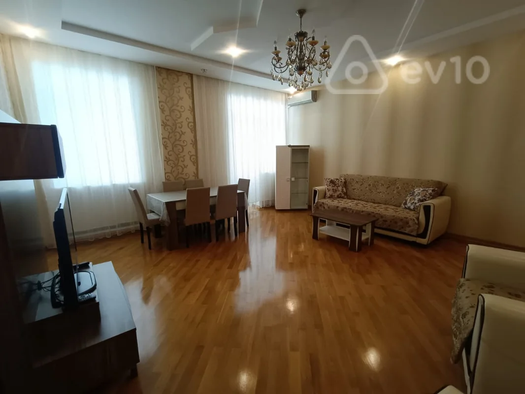 3 otaqlı mənzil, 140 m², Natiq Əliyev küç., — kirayə — Mənzil, Bakı (4)