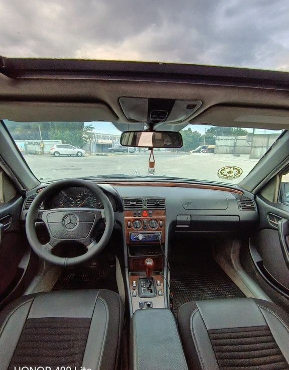 Mercedes C 200, 1997 il, 330000 km, 2.2 L — Avtomobillər (10)