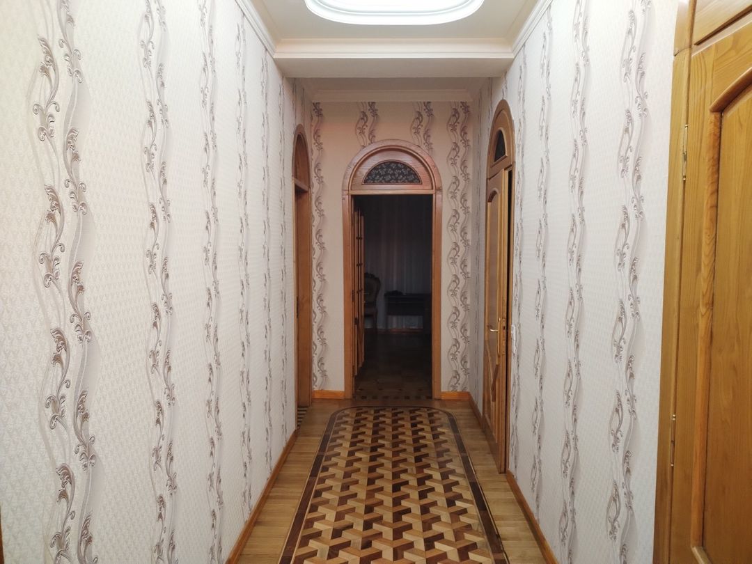 İcarəyə verilir 3 otaqlı yeni tikili 130 m² — Mənzil, Bakı (10)