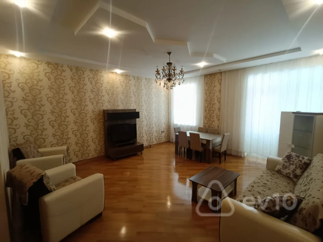 3 otaqlı mənzil, 140 m², Natiq Əliyev küç., — kirayə — Mənzil, Bakı (2)