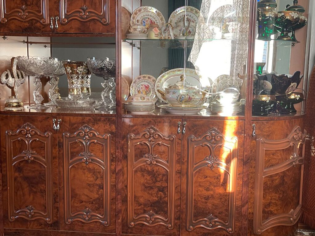 Yeni, geniş və çox səliqəli qolka mebel satılır. Qab-qacaq və — Qonaq otağı üçün, Bakı (3)