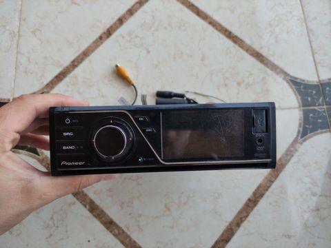 Pioneer avtomobil media başlığı Xüsusiyyətlər: - Ön paneldə USB — Bakı