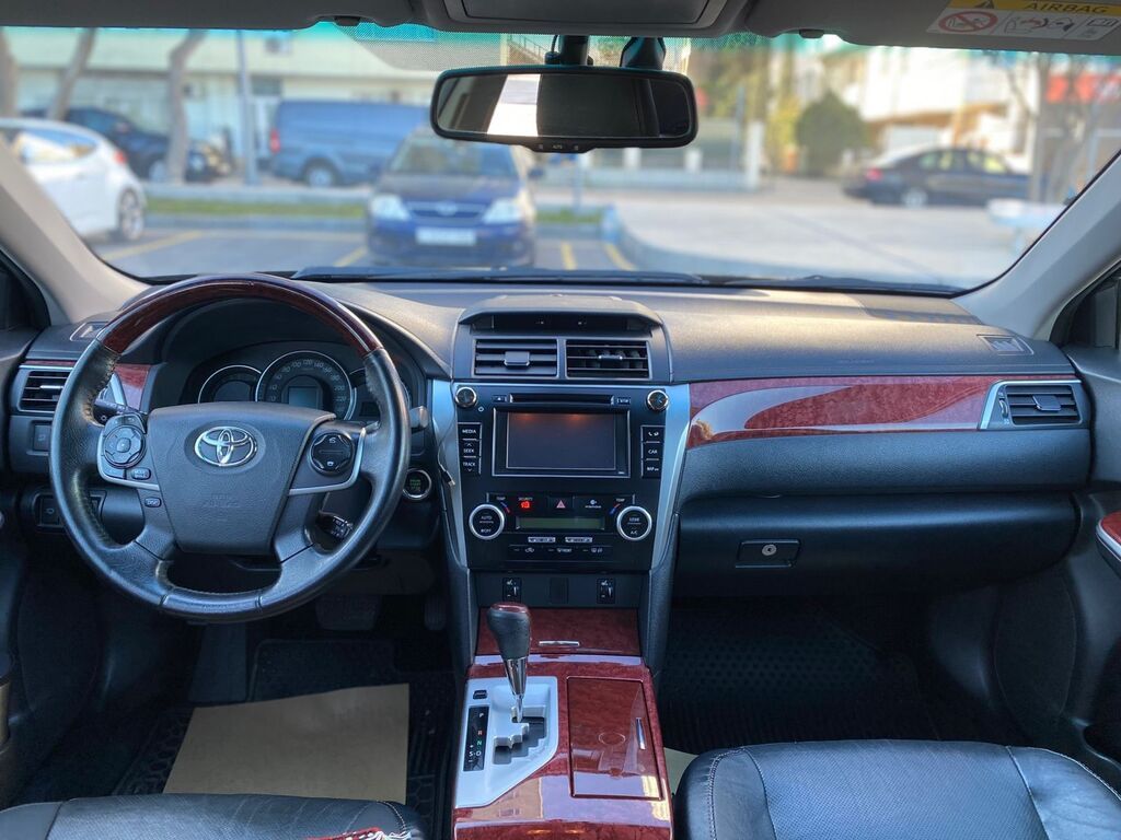 Toyota Camry: 2.5 l 2014 il Sedan — Avtomobillər, Bakı (9)