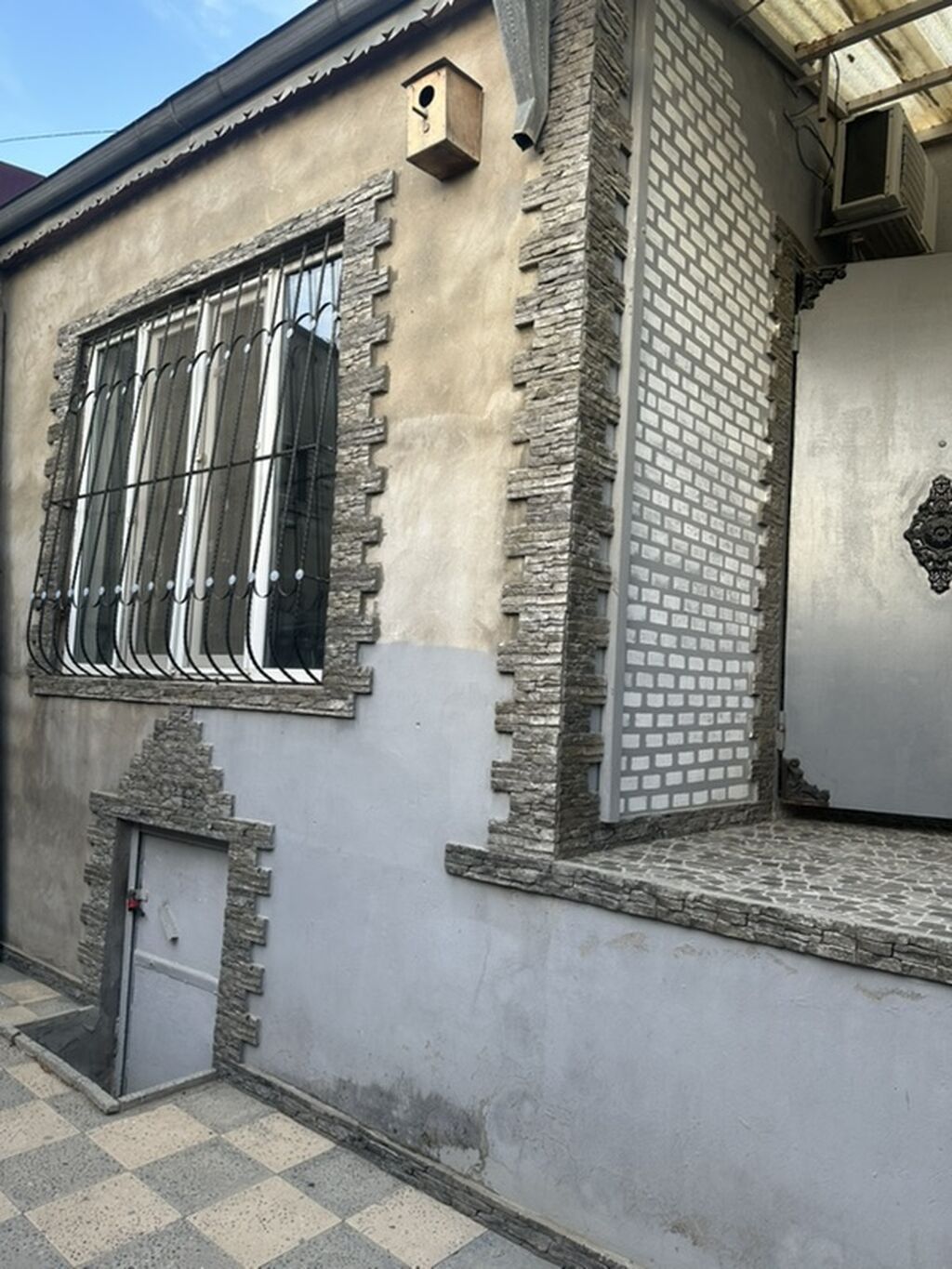 Həyət evi satılır/ – - Bir mərtəbəli həyət evi, dəmir giriş qapısı — Ev, villa, Bakı (3)