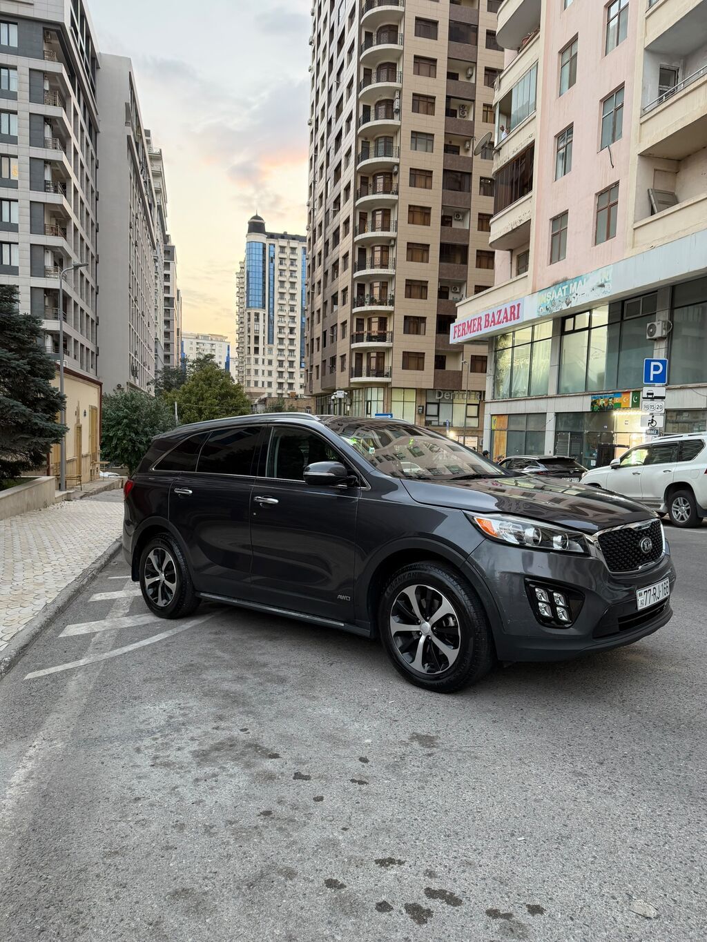 Kia Sorento EX AWD – tünd boz rəngli 5 nəfərlik krossover 77-RJ-166 — Avtomobillər, Bakı
