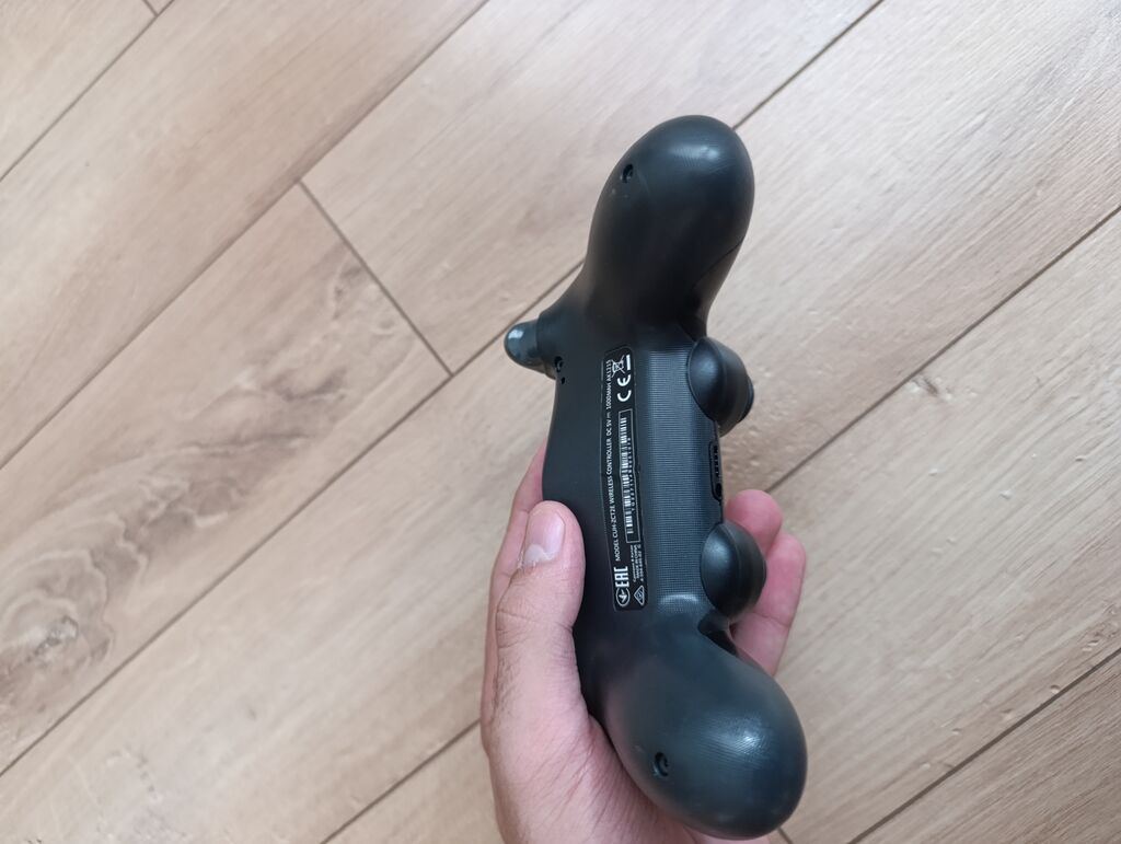 Sony PlayStation 4 DualShock 4 gamepad – orijinal model, qara rəng — Aksesuarlar, Bakı (5)