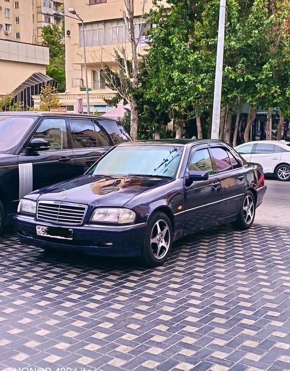Mercedes C 200, 1997 il, 330000 km, 2.2 L — Avtomobillər (2)