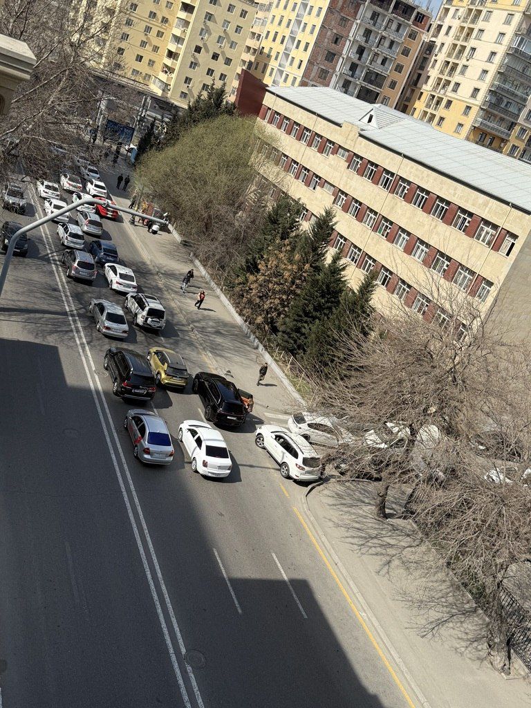 Satılır obyekt 1800 m² — Əmlak, Bakı (3)