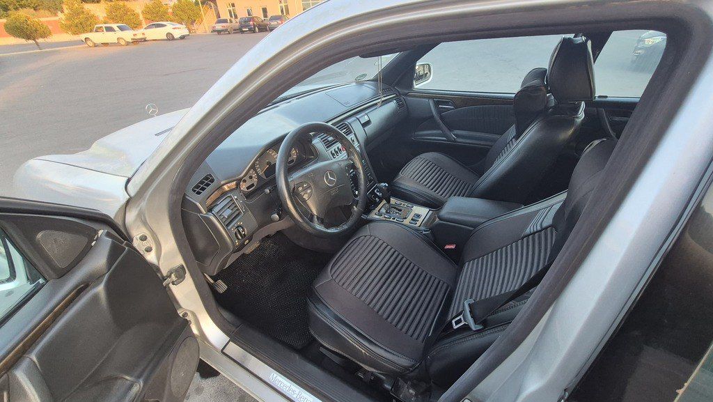Mercedes E 240, 2.4 L, 2001 il, 411 232 km 90-HD-061 — Avtomobillər, Naxçıvan (7)