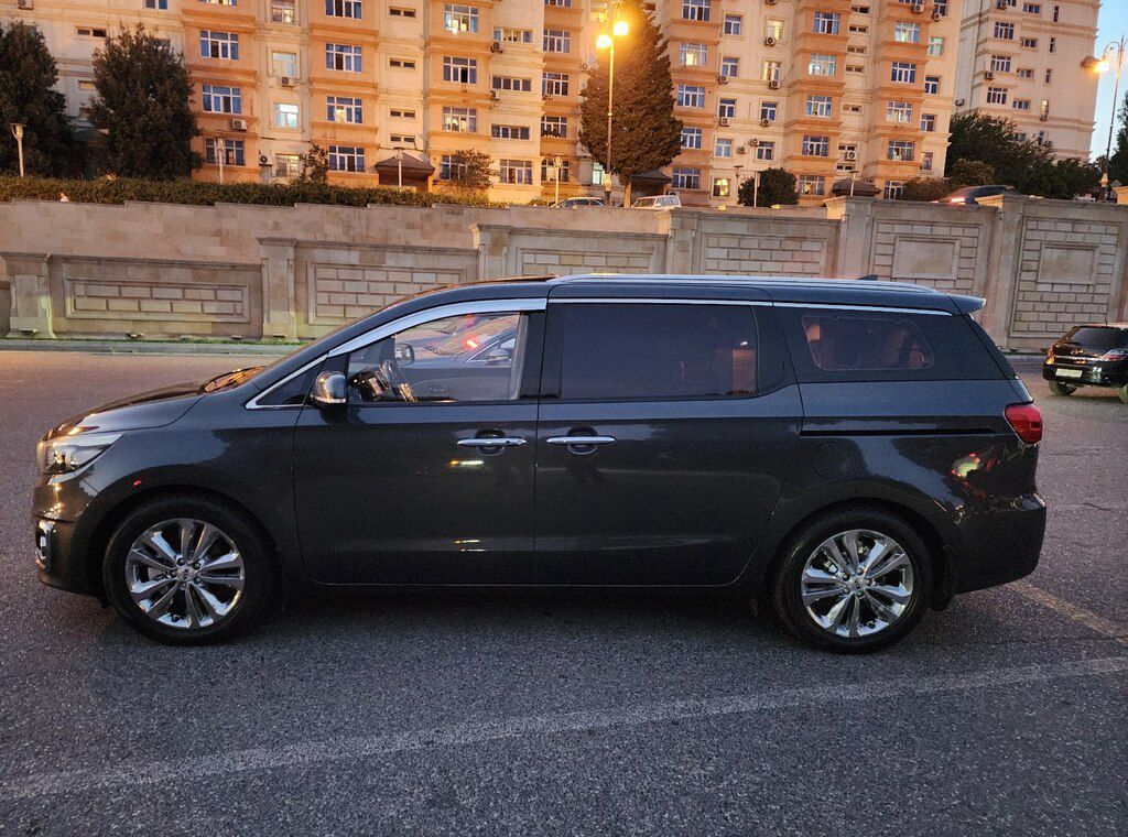 Kia Carnival, 2.2 L, 2017 il, 246 000 km — Avtomobillər, Bakı (6)