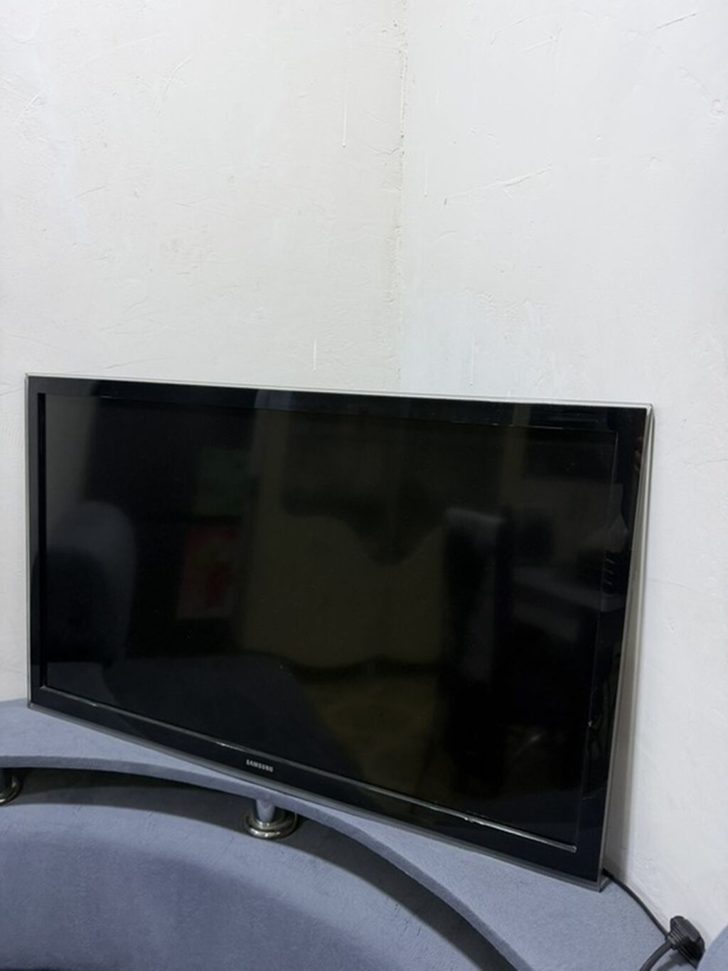 Samsung LED televizor - Marka: Samsung - Ekran: təxminən 40–43 düym — Televizorlar, Masazır (2)