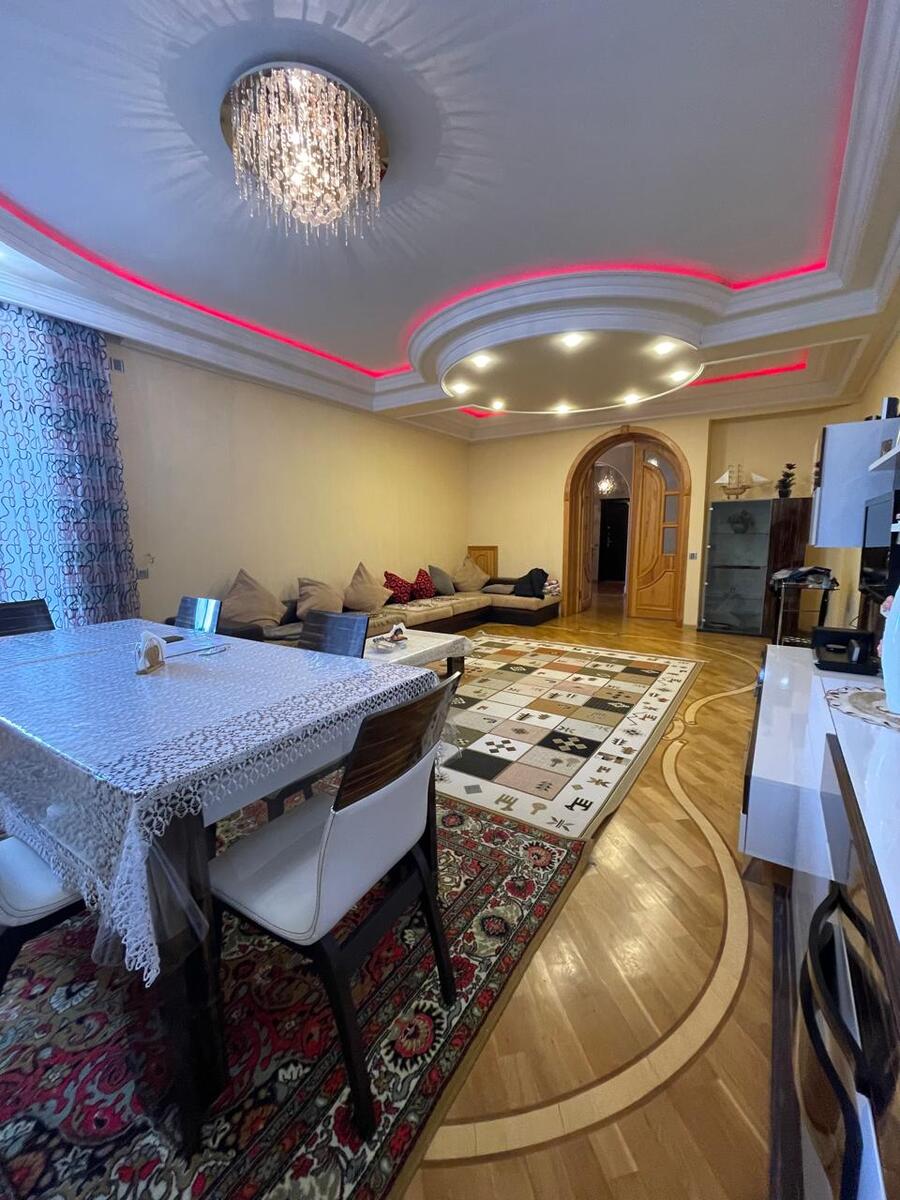 Satılır 4 otaqlı yeni tikili 186 m² — Mənzil, Bakı (11)