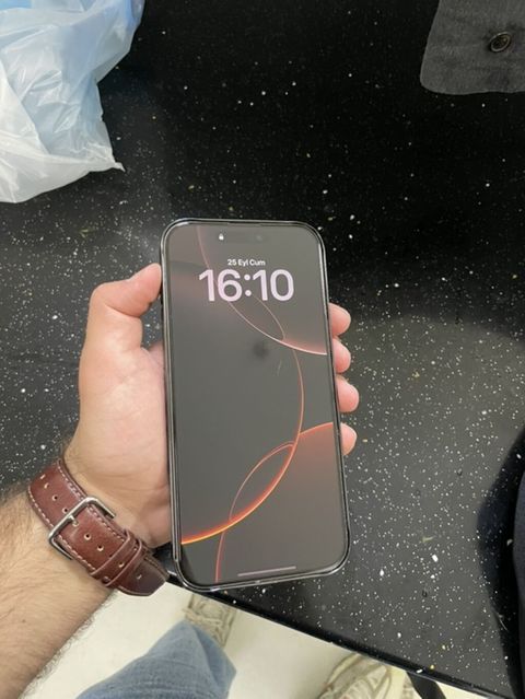 IPhone 16 Pro Max, 256 GB, Qara, Simsiz şarj — Bakı