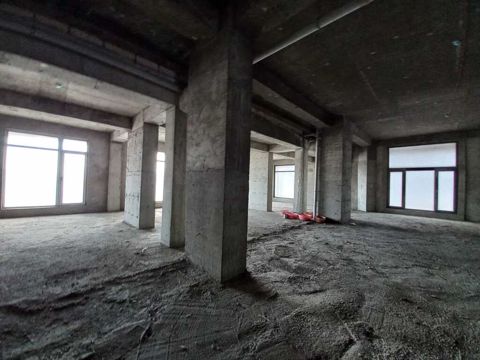 Satılır obyekt 330 m² — Bakı