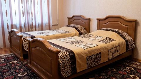 2 ədəd kravat satılır 1 ədədi 350 azn, fıstıq ağacından düzəldilib — Bakı