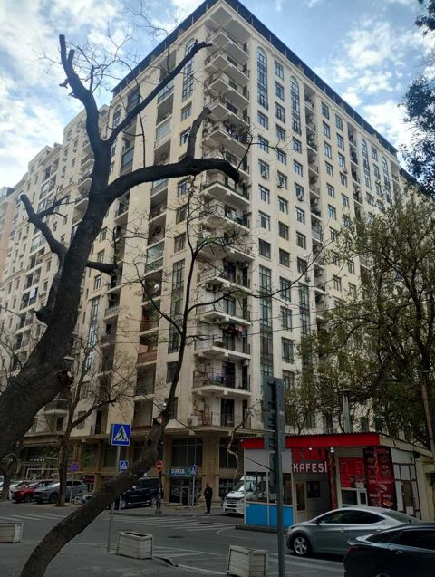 Satılır 4 otaqlı yeni tikili 113.5 m² — Bakı