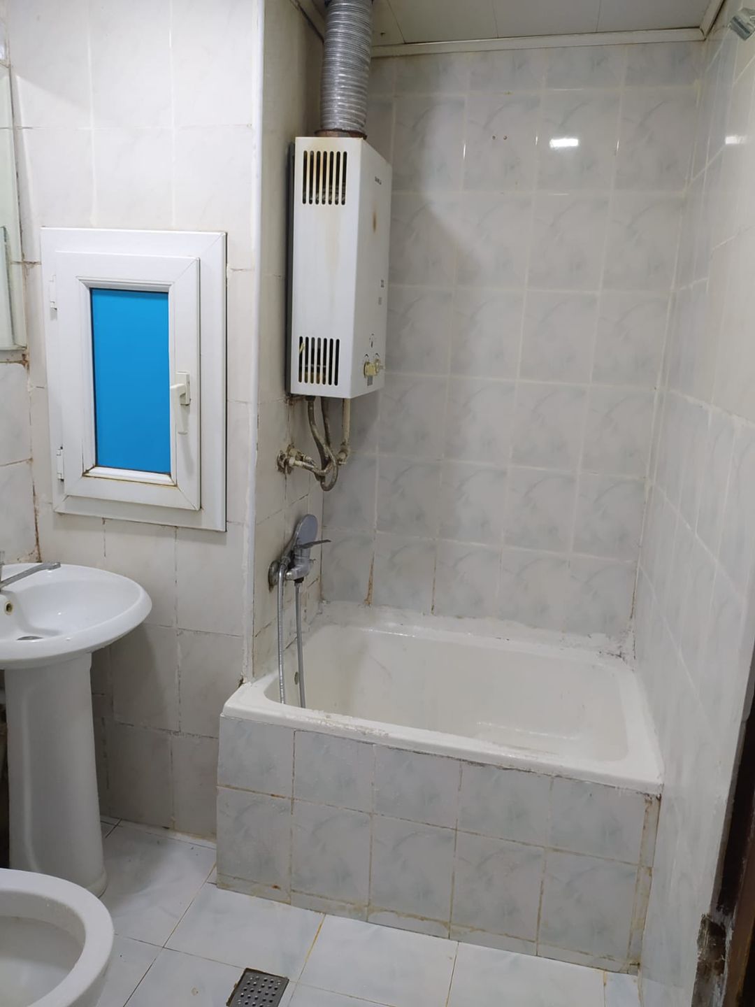 Satış: 2 otaqlı Köhnə tikili, 55 m², Nəsimi rayonu — Mənzil, Bakı (11)