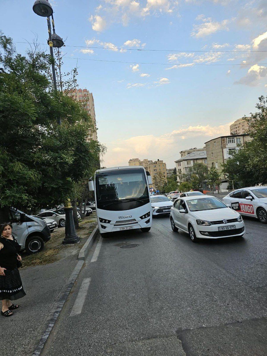 Satılır 2 otaqlı köhnə tikili 50 m² — Mənzil, Bakı (10)