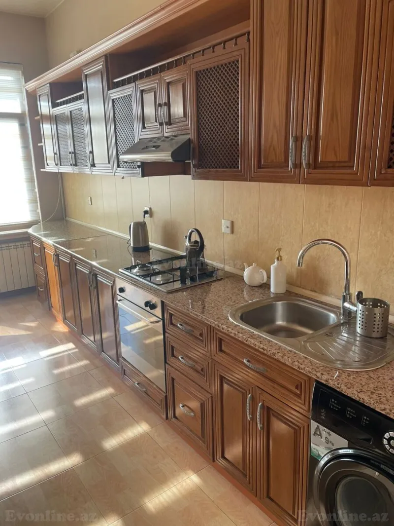 Satılır 3 otaqlı Mənzil Yeni tikili 133 m² Bakı, Yasamal r., Nizami m — Mənzil, Bakı (3)