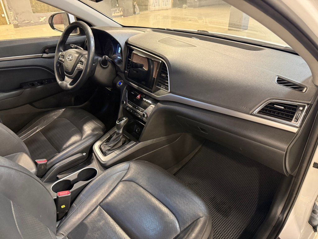 Hyundai Elantra, 1.6 L, 2017 il, 260 000 km — Avtomobillər, Bakı (11)