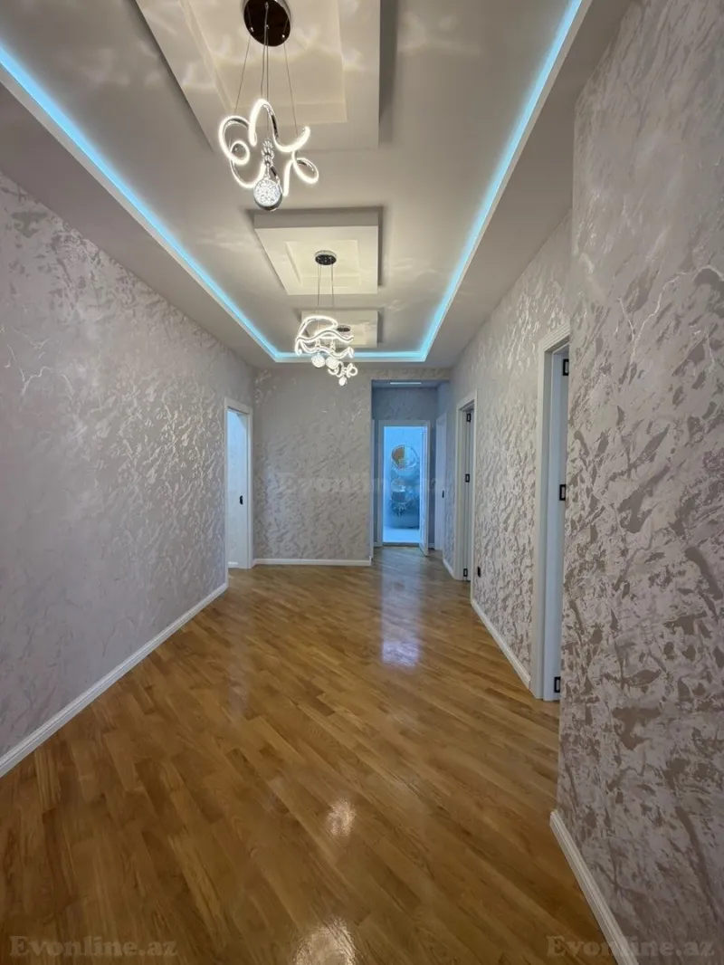Satılır 3 otaqlı Mənzil Yeni tikili 125 m² Bakı, Binəqədi r., Azadlıq prospekti m., 8-ci mikrorayon — Mənzil, Bakı (7)