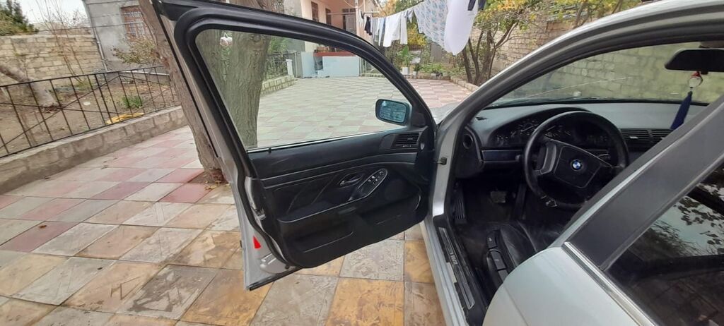 BMW 5 Series E39 sedan - Kuzov: gümüşü rəng, 4 qapı, orijinal E39 — Avtomobillər, Qobustan (7)
