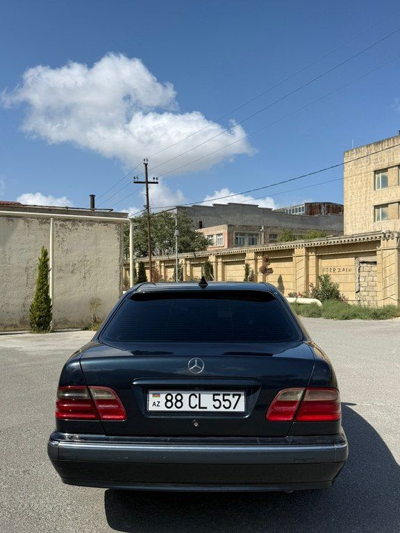 Mercedes E 220, 2.2 L, 2000 il, 425 000 km 88-CL-557 — Avtomobillər, Bakı (4)