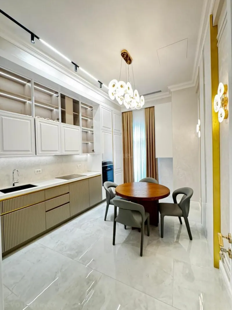 Kirayə verilir 3 otaqlı Mənzil Yeni tikili 130 m² Bakı, Xətai r., Ağ şəhər — Mənzil, Bakı (5)
