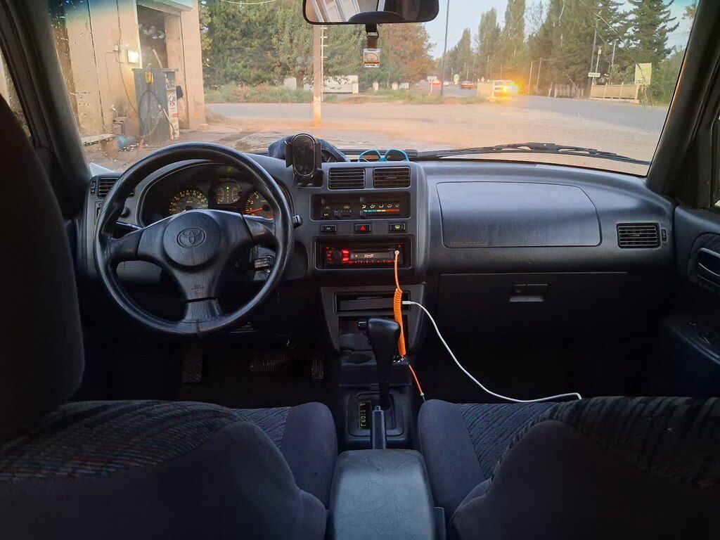 Toyota RAV4, 2.0 L, 1998 il, 270 000 km 90-FR-783 — Avtomobillər, Biləsuvar (9)