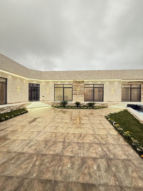 Satılır 5 otaqlı həyət evi/bağ evi 225 m² — Bakı