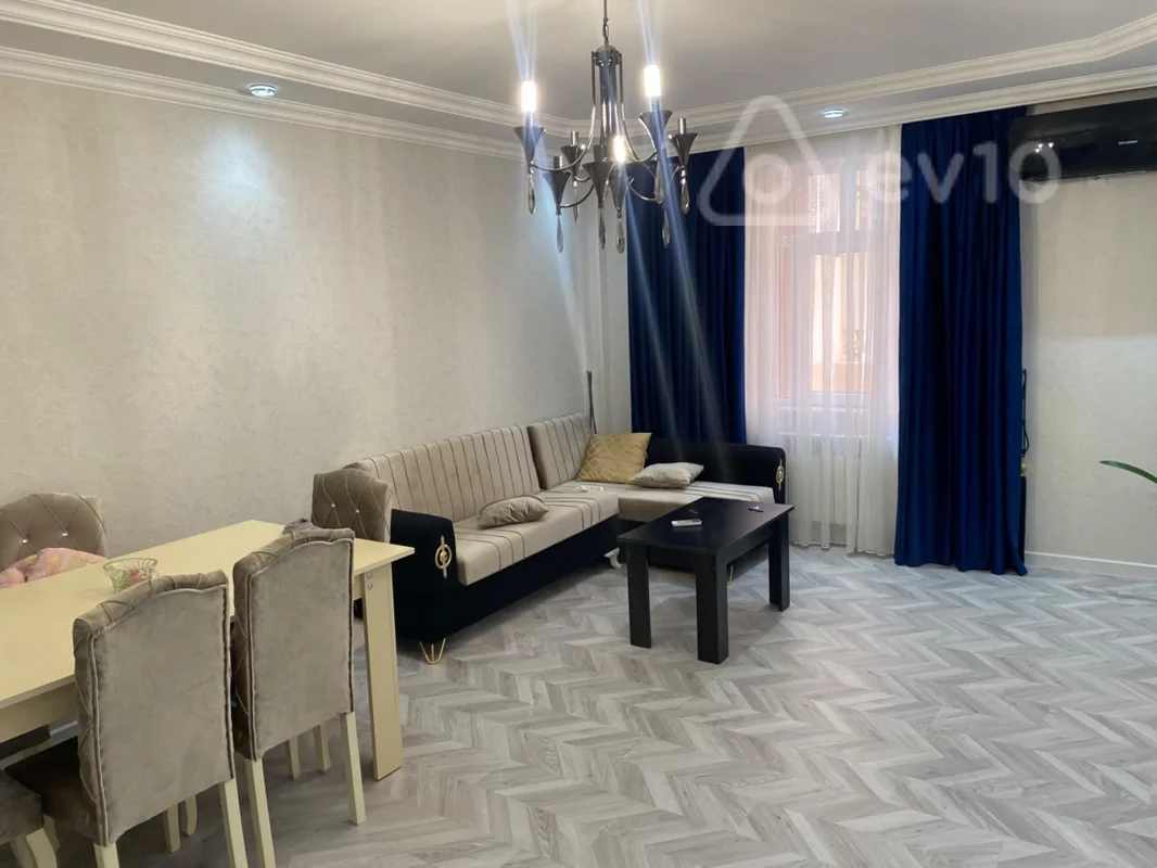 3 otaqlı mənzil, 120 m², Əsəd Əhmədov küçəsi — kirayə — Bakı