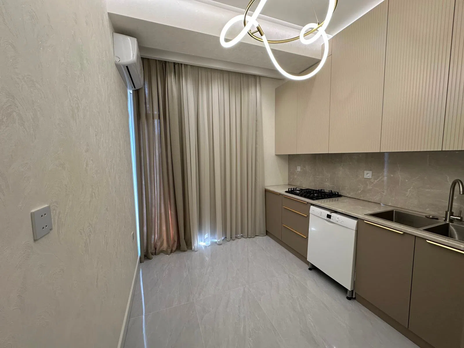 2 otaqlı mənzil 72 m² kirayə verilir — Mənzil, Bakı (3)