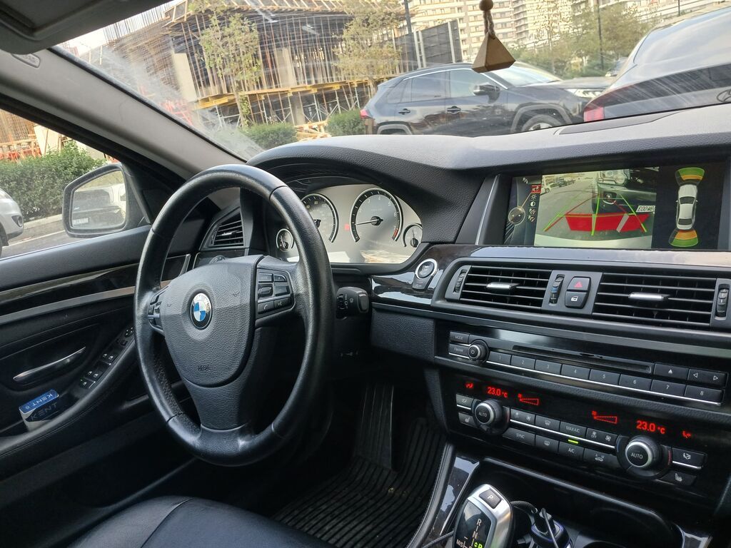 BMW 528: 2 l 2014 il Sedan — Avtomobillər, Bakı (8)