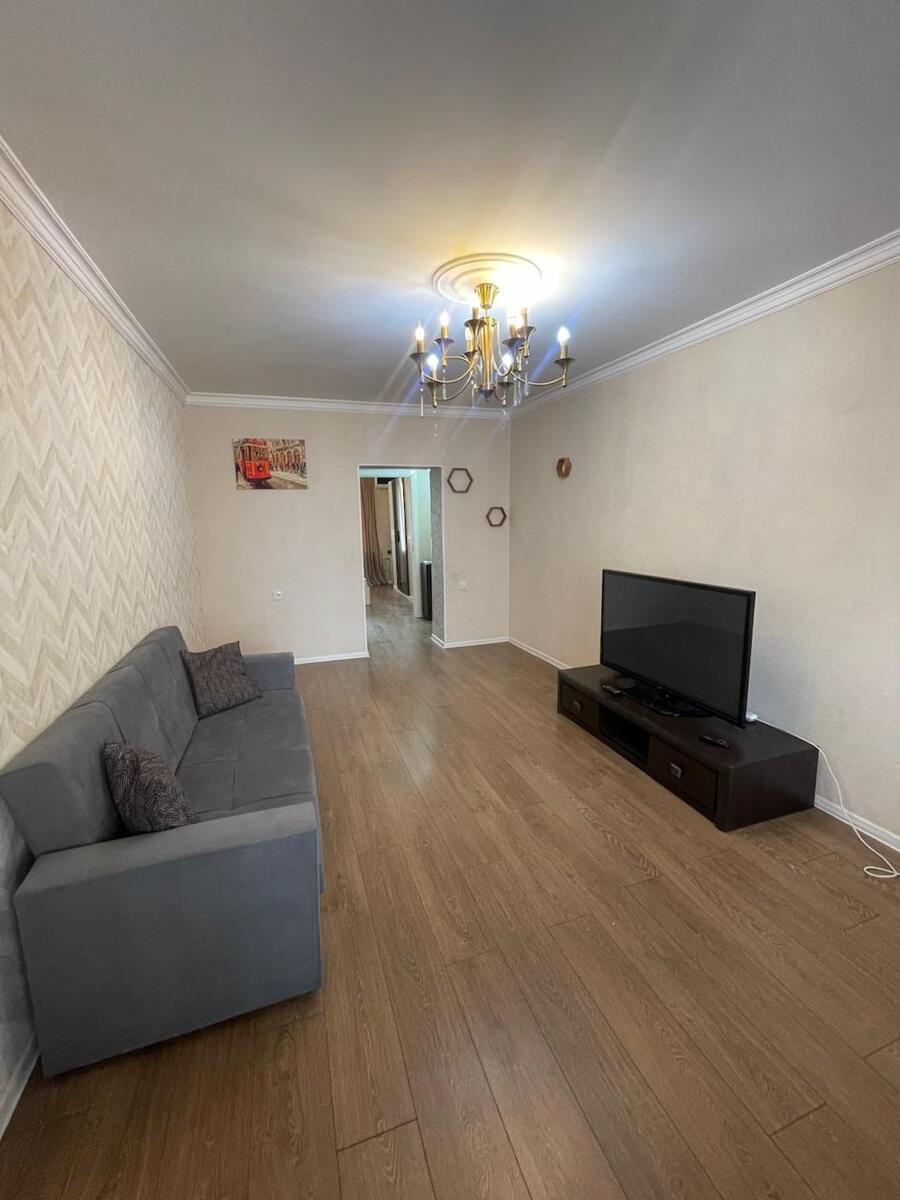 İcarəyə verilir 2 otaqlı köhnə tikili 66 m² — Mənzil, Bakı (5)