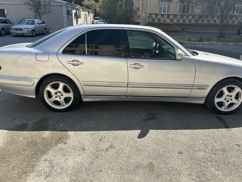 Mercedes E 220, 2.2 L, 2001 il, 500 000 km — Avtomobillər, Bakı (12)