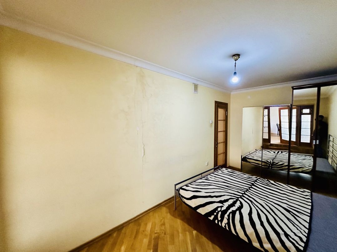 Satılır 3 otaqlı köhnə tikili 100 m² — Mənzil, Bakı (6)