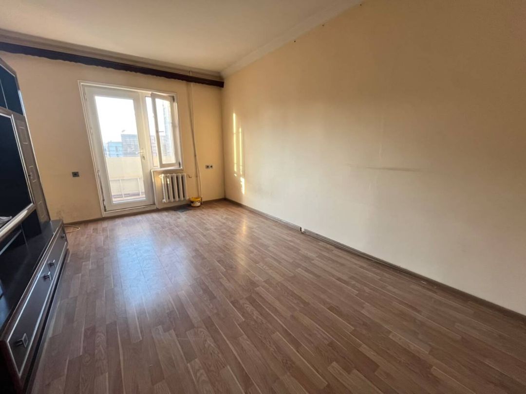 Satılır 2 otaqlı köhnə tikili 63 m² — Mənzil, Bakı (4)