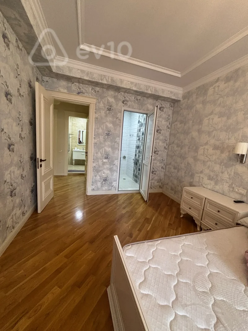 4 otaqlı mənzil, 220 m², Nizami küç — kirayə — Mənzil, Bakı (3)